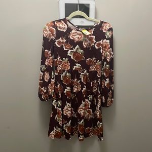 Chennault Girl Yarmilla Blousoun sleeve dress new with tags size 12 burgundy